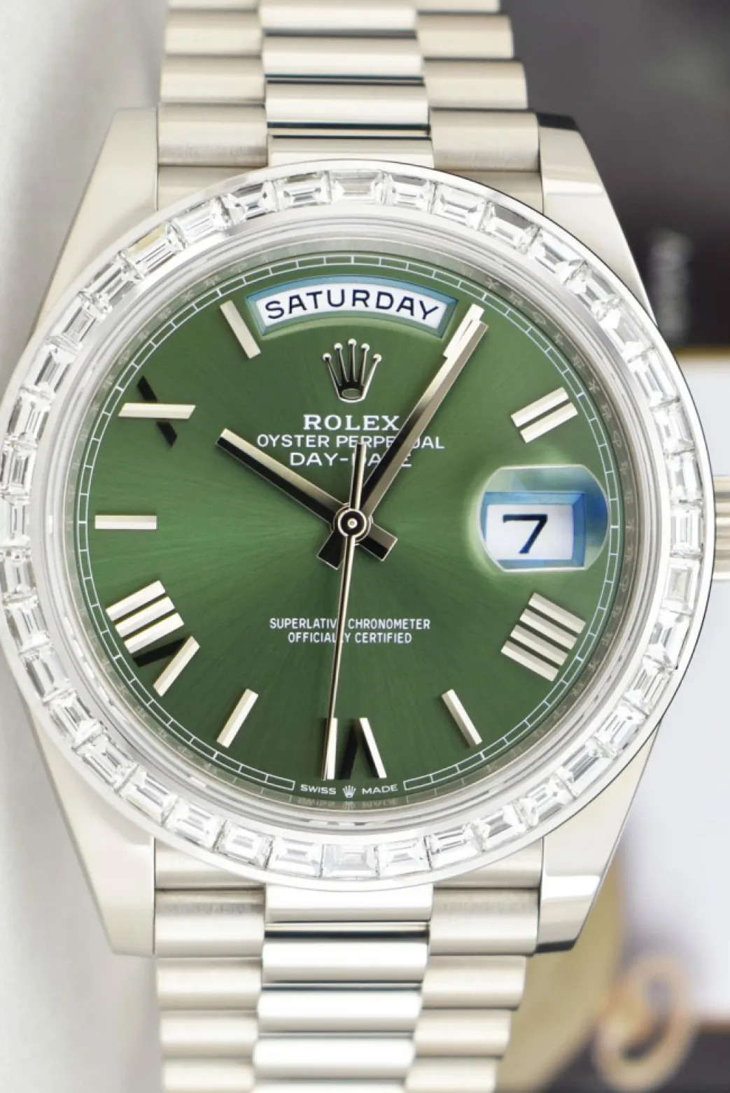 rolex__kt_white_gold_day__1.webp President Dress Watches | Sant Blanc ROLEX - 18kt White Gold Day Date 40 President Green Dial Custom Baguette Diamond Bezel Model 228239