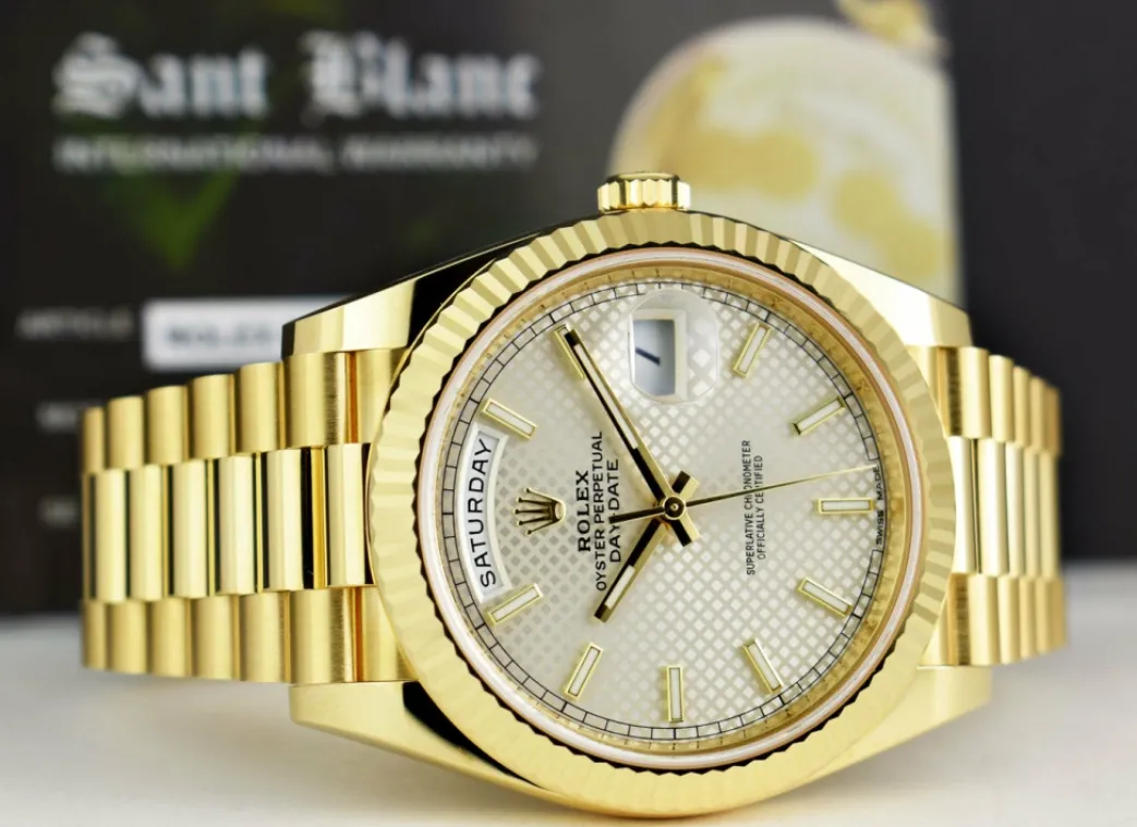 rolex_kt_gold_day_date__p_6.webp Men's Watches | President Dress Watches | Sant Blanc ROLEX 18kt Gold Day Date 40 President Silver Index Dial Model 228238