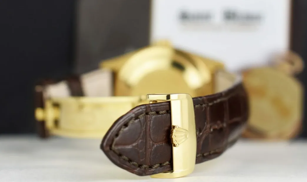 rolex_kt_gold_daydate__pr_6.webp President Dress Watches | Sant Blanc ROLEX 18kt Gold DayDate 36 President On The Strap Diamond Dial Model 118138