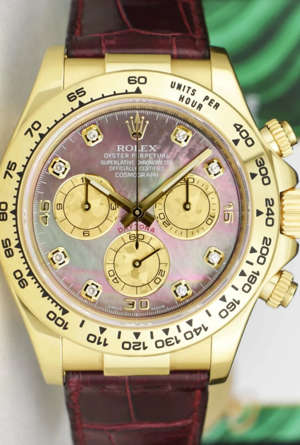 rolex_kt_gold_daytona_bur_7.webp Men's Watches | Racing Professional Watches | Sant Blanc ROLEX 18kt Gold DAYTONA Burgundy Strap Tahitian MOP Diamond Dial Model 116518