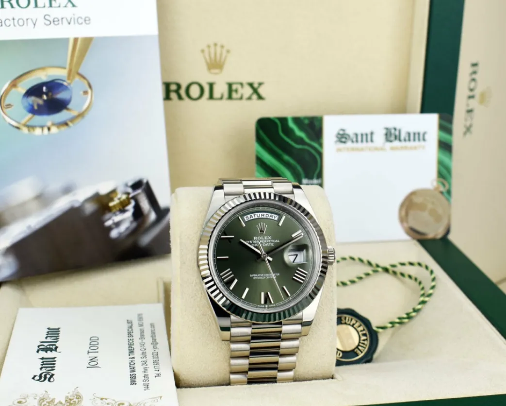 rolex_kt_white_gold_day_d_8.webp President Dress Watches | Sant Blanc ROLEX 18kt White Gold Day Date 40 President Green Roman Model 228239