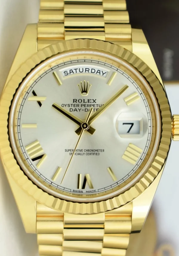Men's Watches | President Dress Watches | Sant Blanc ROLEX 18kt Yellow Gold Day Date 40 President Silver Roman Dial Model 228238