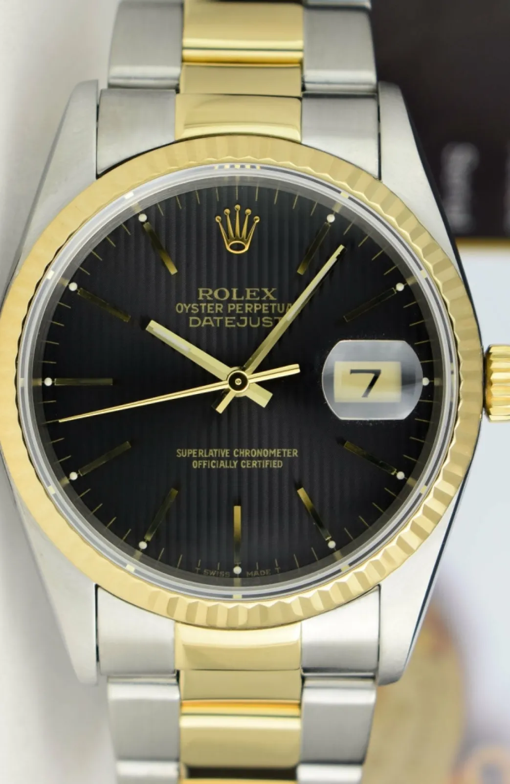 rolex_mm_kt_gold__stainle_5-16.webp Men's Watches | Dress Watches | Sant Blanc ROLEX 36mm 18kt Gold & Stainless DateJust Black Tapestry Dial Oyster Band Model 16233