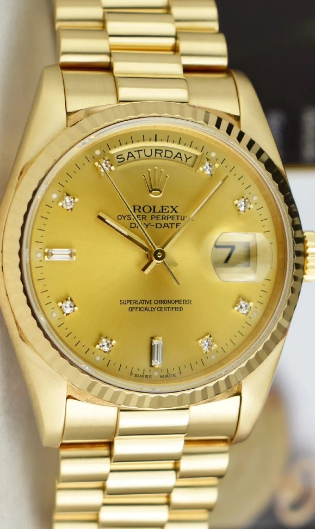 rolex_mm_kt_gold_day_date_2.webp President Dress Watches | Sant Blanc ROLEX 36mm 18kt Gold Day Date President Champagne Diamond Model 18238