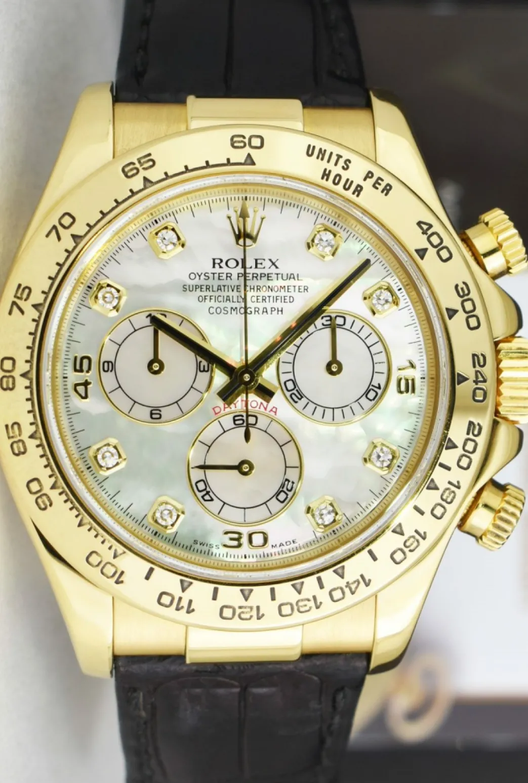 rolex_mm_kt_gold_daytona__4-3.webp Racing Professional Watches | Sant Blanc ROLEX 40mm 18kt Gold Daytona Leather Strap Mother of Pearl Diamond Dial Model 116518