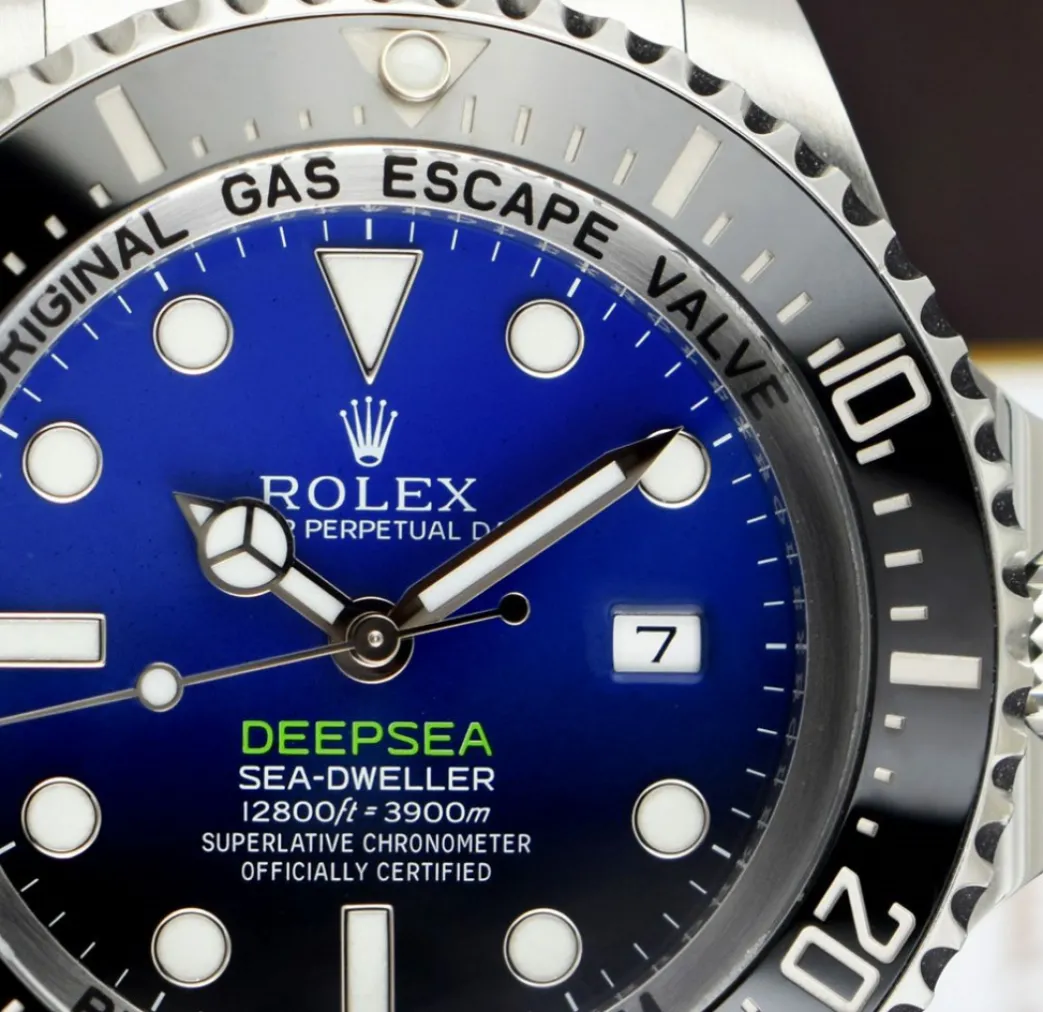 rolex_mm_stainless_steel__7-18.webp Deep Diving Professional Watches | Men's Watches | Sant Blanc ROLEX 44mm Stainless Steel Sea Dweller James Cameron Box Tags and Card Model 116660