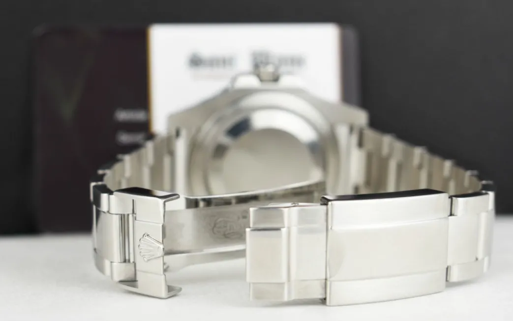 rolex_stainless_steel_gmt_7-2.webp Pilots Professional Watches | Sant Blanc ROLEX Stainless Steel GMT Master II Blue & Black "Batman" Model 116710 BLNR